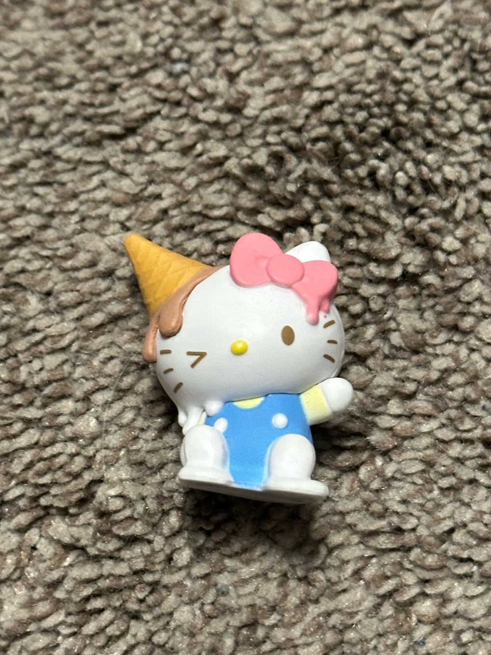 Sanrio Hello Kitty Ice Cream Melting Characters Figurine